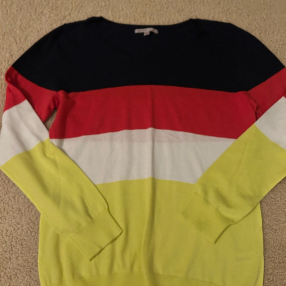 Gap women’s sweater size medium